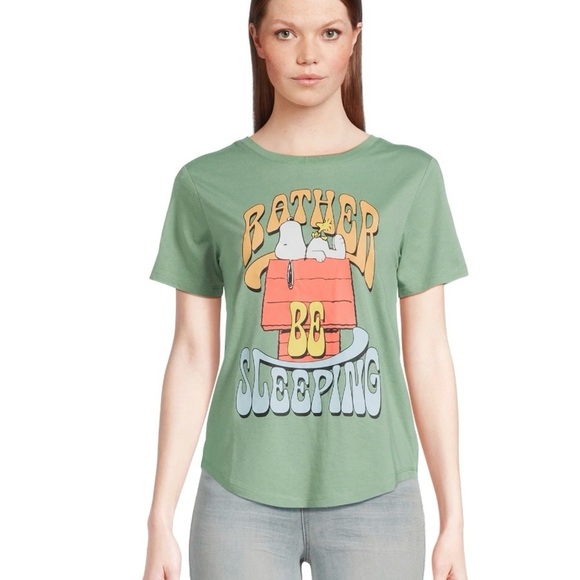 Disney & Peanuts Junior Women Green Graphic T-Shirts Set Sz S & L Snoopy Stitch - Picture 2 of 14